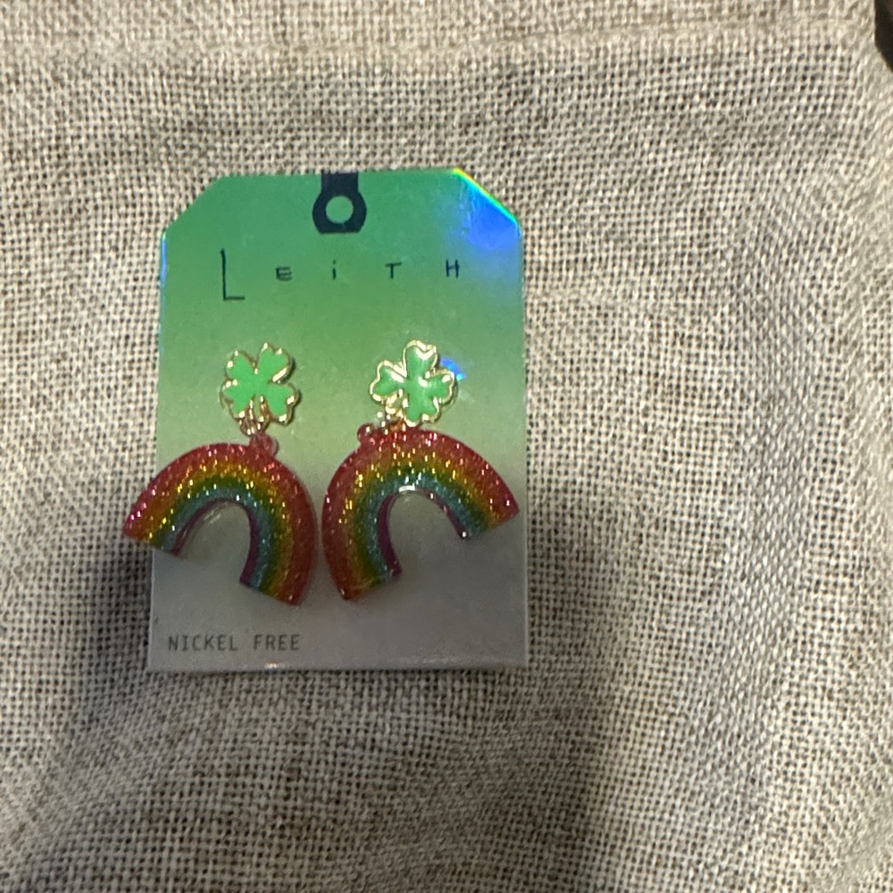 Leith Gold Clover & Rainbow Stud Earrings — Red Orange Yellow Green Blue Purple